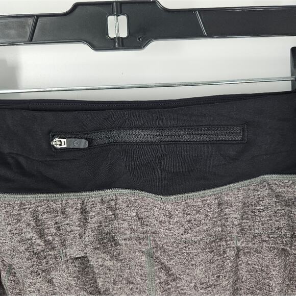 Lululemon Heather Lux Multi Black 2.5" Speed Up Short 12 - Picture 8 of 12